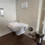 1 Apartment